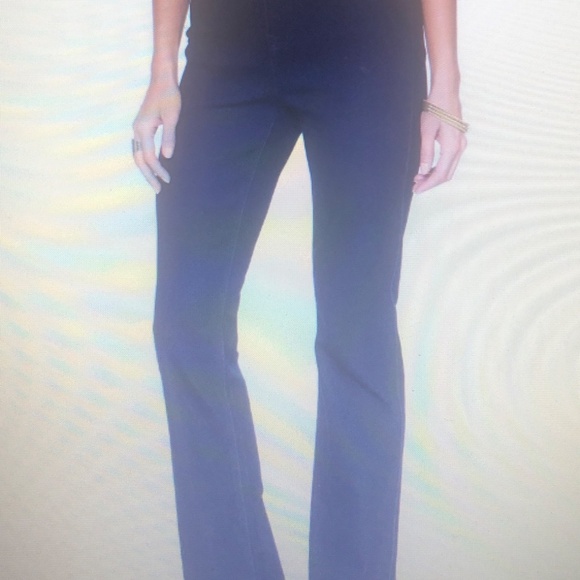 DG2 Bootcut Shaper Jeans - Picture 6 of 7